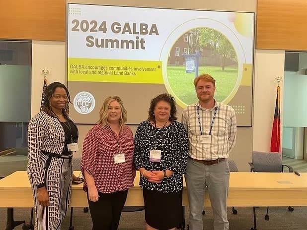 from left to right: Emily Carson, Bekki Fox, Alison Goldey, Everett Verner